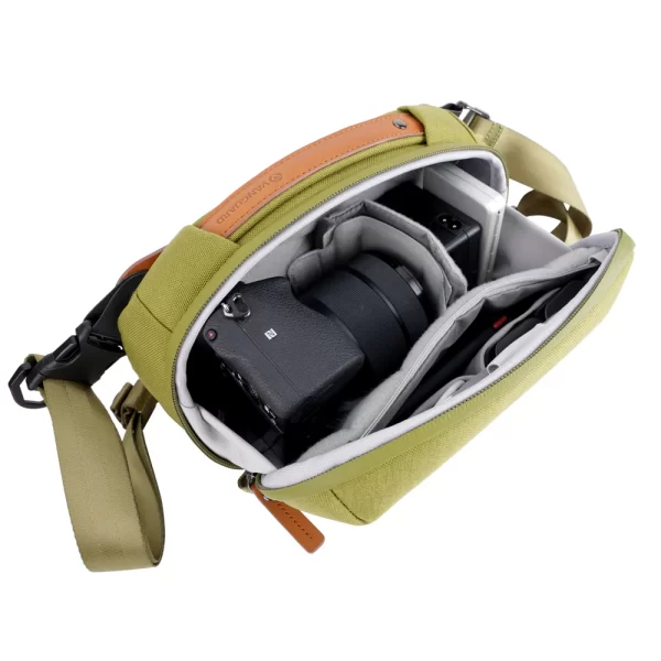 Veo City Cb24 Gr - Crossbody Camera Bag - Green - Vanguard Canada